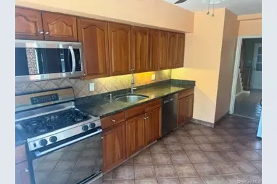 1922 Hering Avenue, Bronx, NY 10461 - Photo 7