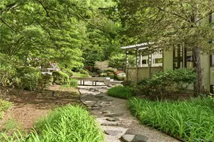 6 Deepwood Ct, Old Westbury, NY 11568 - Photo 37