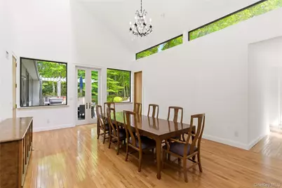 6 Deepwood Court, Old Westbury, NY 11568 - Photo 9