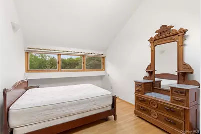 6 Deepwood Court, Old Westbury, NY 11568 - Photo 25