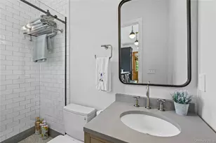 405 Williamsburgh Dr, Southold, NY 11971 - Photo 15