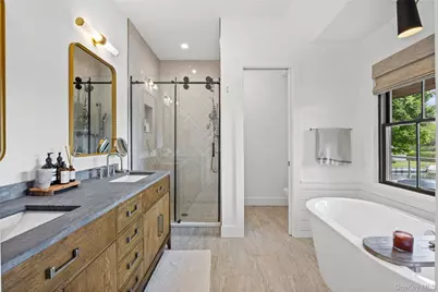 405 Williamsburgh Drive, Southold, NY 11971 - Photo 19