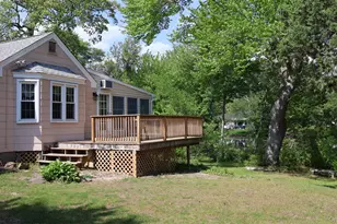 2 Hemlock Ct, Bay Shore, NY 11706 - Photo 3