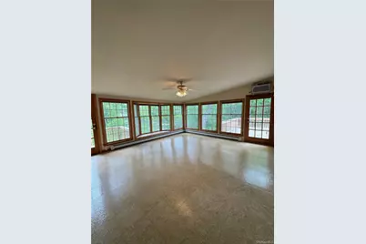 2 Hemlock Court, Bay Shore, NY 11706 - Photo 13