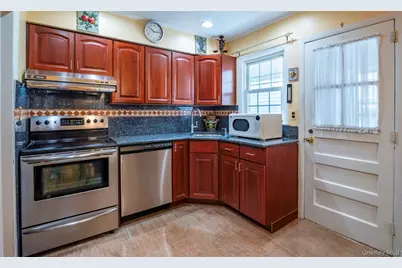 244-31 86th Road, Bellerose, NY 11426 - Photo 9