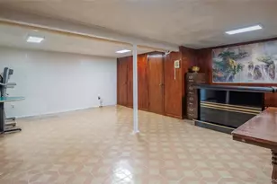 244-31 86th Rd, Bellerose, NY 11426 - Photo 21