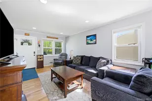 90 Fischer Ave, Islip Terrace, NY 11752 - Photo 5