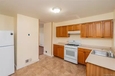 43 Lafayette Drive, New Windsor, NY 12553 - Photo 17