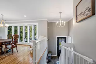 159 Driftwood Dr, West Islip, NY 11795 - Photo 15