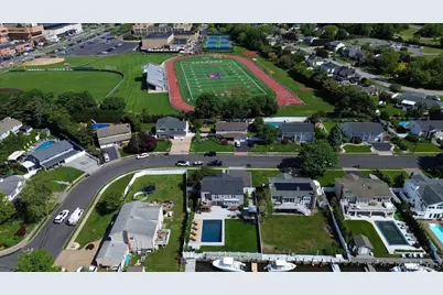 159 Driftwood Drive, West Islip, NY 11795 - Photo 35