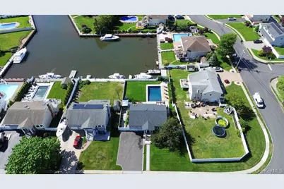 159 Driftwood Drive, West Islip, NY 11795 - Photo 43
