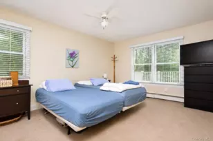 33 Guardian Dr, Mount Sinai, NY 11766 - Photo 9