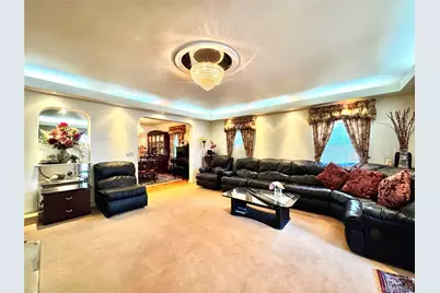 2002 150th Street, Whitestone, NY 11357 - Photo 5