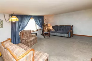 35 Windwood Dr, Newburgh, NY 12550 - Photo 9