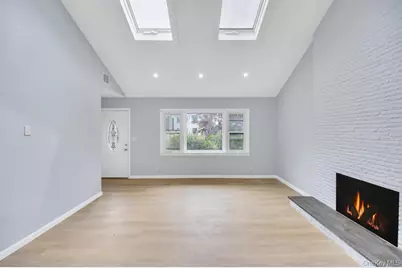 59 E Cedar Street, Massapequa, NY 11758 - Photo 5