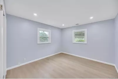59 E Cedar Street, Massapequa, NY 11758 - Photo 11