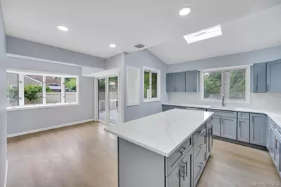59 E Cedar Street, Massapequa, NY 11758 - Photo 7