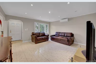 33 McKee Street, Floral Park, NY 11001 - Photo 5
