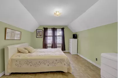 33 McKee Street, Floral Park, NY 11001 - Photo 17