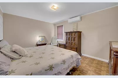 33 McKee Street, Floral Park, NY 11001 - Photo 15