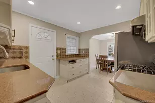 33 McKee St, Floral Park, NY 11001 - Photo 9