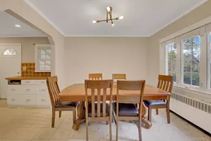 33 McKee St, Floral Park, NY 11001 - Photo 7