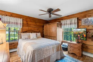 355 Woodland Ave, Manorville, NY 11949 - Photo 21