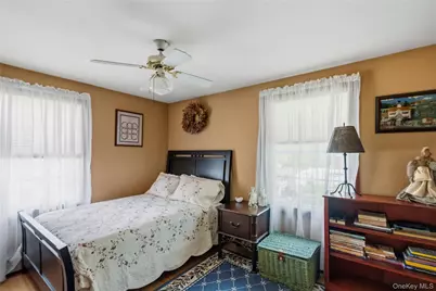 355 Woodland Avenue, Manorville, NY 11949 - Photo 27