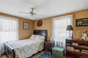 355 Woodland Ave, Manorville, NY 11949 - Photo 27