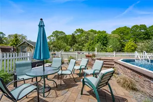 355 Woodland Ave, Manorville, NY 11949 - Photo 35