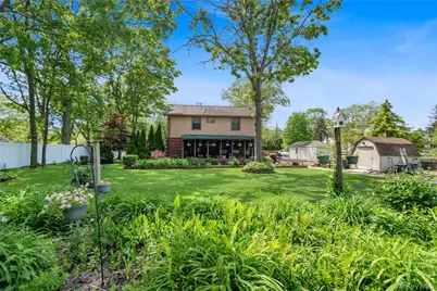 355 Woodland Avenue, Manorville, NY 11949 - Photo 37