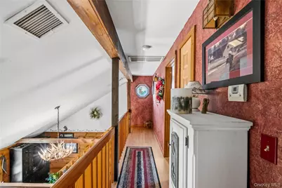355 Woodland Avenue, Manorville, NY 11949 - Photo 25