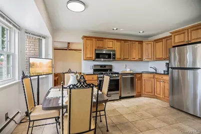 173 Loop Drive, Sayville, NY 11782 - Photo 9