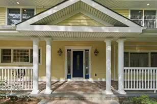 316 S Woods Rd, Woodbury, NY 11797 - Photo 5