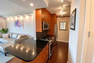 270-10 Grand Central Pkwy, Floral Park, NY 11005 - Photo 5