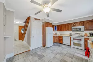 40 Mark Dr, Holbrook, NY 11741 - Photo 17