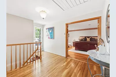 161 Cow Neck Road, Port Washington, NY 11050 - Photo 17