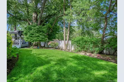 161 Cow Neck Road, Port Washington, NY 11050 - Photo 29