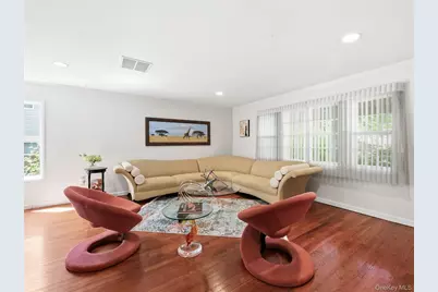 161 Cow Neck Road, Port Washington, NY 11050 - Photo 5