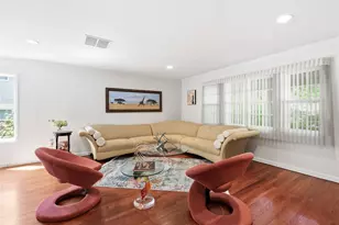 161 Cow Neck Rd, Port Washington, NY 11050 - Photo 5