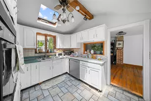 53 Valentine St, Glen Cove, NY 11542 - Photo 11