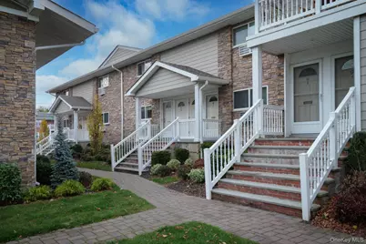 19 Friendly Court #FC19, Babylon, NY 11704 - Photo 1