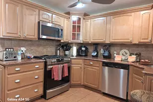 85-46 96th St, Woodhaven, NY 11421 - Photo 7