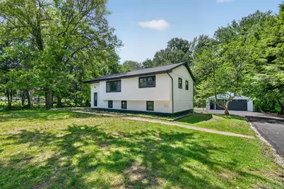 15 Whiteford Drive, Pleasant Valley, NY 12569 - Photo 3