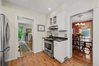 86 Lenox Avenue, Bronxville, NY 10708 - Photo 11