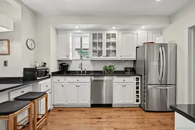 86 Lenox Avenue, Bronxville, NY 10708 - Photo 9