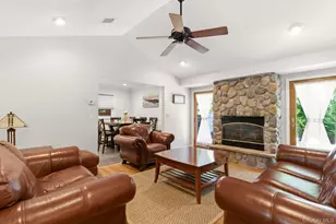 1 Camelot Ln, Saint James, NY 11780 - Photo 17