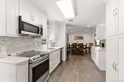 1 Camelot Lane, Saint James, NY 11780 - Photo 9