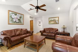 1 Camelot Ln, Saint James, NY 11780 - Photo 15