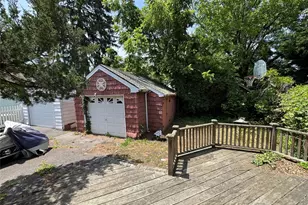 1900 Carleton Pl, Baldwin, NY 11510 - Photo 5